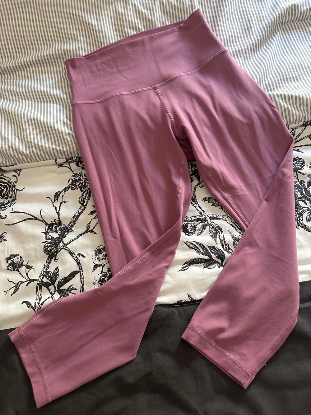 lululemon athletica align Dusty Rose High-Rise cropped Leggings